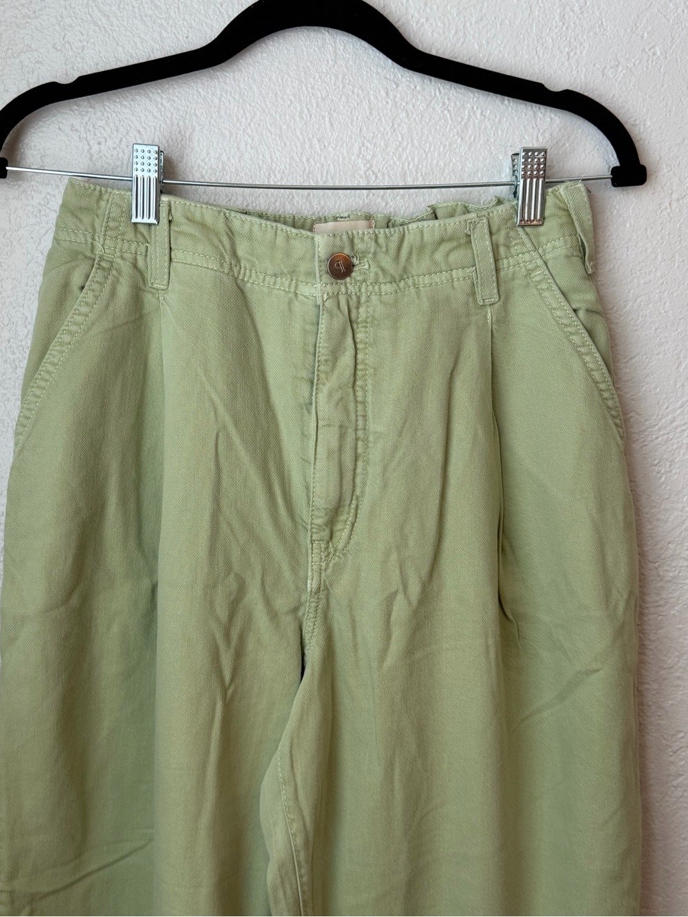 178 Anthropologie Pilcro Relaxed High-Waist Cotton Barrel Pants in Sage Green - Picture 3 of 10
